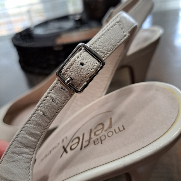 Ladies - Sling Back Leather Platform Dress Heels - Picture 4 of 9